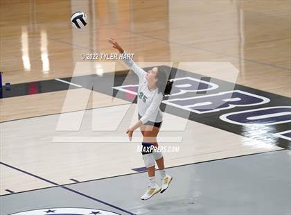 Thumbnail 1 in Benton Central vs. Floyd Central (Bulldog Challenge) photogallery.