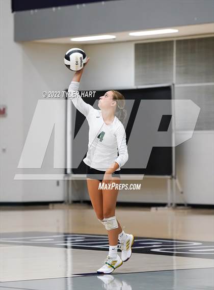 Thumbnail 2 in Benton Central vs. Floyd Central (Bulldog Challenge) photogallery.