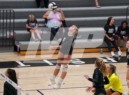 Thumbnail 3 in Benton Central vs. Floyd Central (Bulldog Challenge) photogallery.