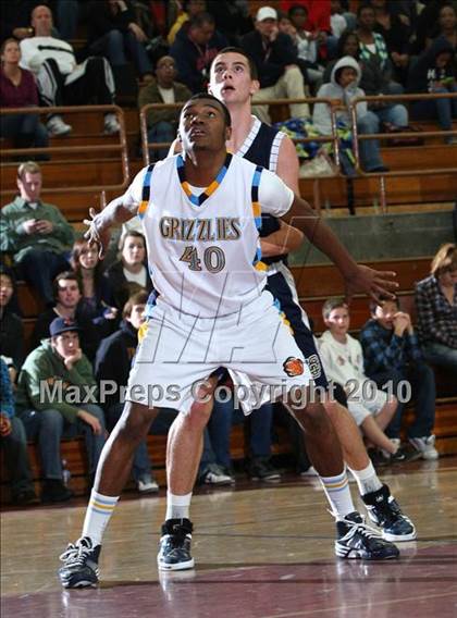 Thumbnail 1 in Los Osos vs. La Costa Canyon (MaxPreps Holiday Classic American Final) photogallery.