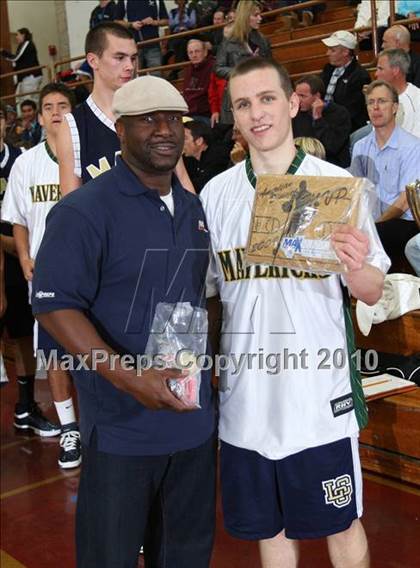 Thumbnail 3 in Los Osos vs. La Costa Canyon (MaxPreps Holiday Classic American Final) photogallery.
