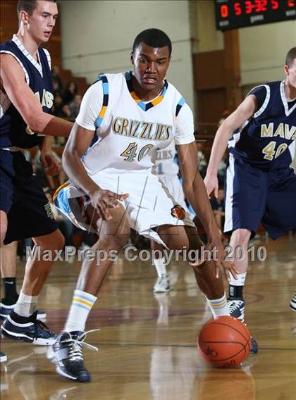 Thumbnail 1 in Los Osos vs. La Costa Canyon (MaxPreps Holiday Classic American Final) photogallery.