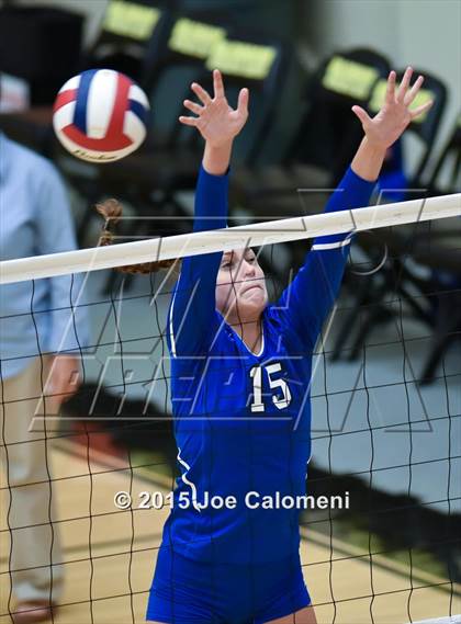 Thumbnail 3 in Johnson [Claudia Taylor] vs MacArthur [Douglas] (NEISD Tournament) photogallery.
