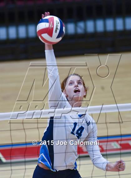 Thumbnail 3 in Johnson [Claudia Taylor] vs MacArthur [Douglas] (NEISD Tournament) photogallery.