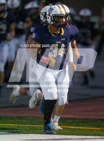 Thumbnail 3 in Williams vs. St. David (AIA 1A Semifinal) photogallery.