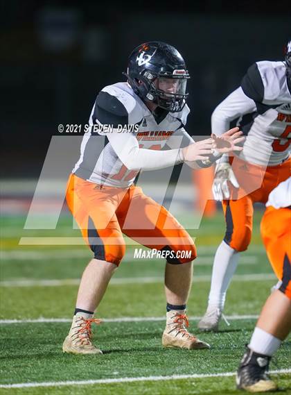 Thumbnail 3 in Williams vs. St. David (AIA 1A Semifinal) photogallery.