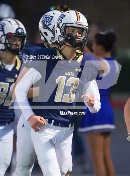 Thumbnail 2 in Williams vs. St. David (AIA 1A Semifinal) photogallery.