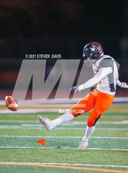 Thumbnail 2 in Williams vs. St. David (AIA 1A Semifinal) photogallery.