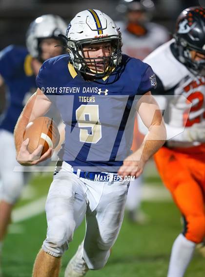 Thumbnail 3 in Williams vs. St. David (AIA 1A Semifinal) photogallery.
