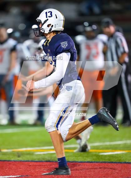 Thumbnail 2 in Williams vs. St. David (AIA 1A Semifinal) photogallery.