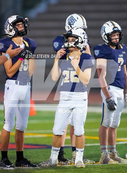 Thumbnail 1 in Williams vs. St. David (AIA 1A Semifinal) photogallery.