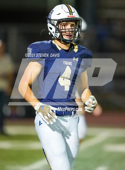 Thumbnail 2 in Williams vs. St. David (AIA 1A Semifinal) photogallery.