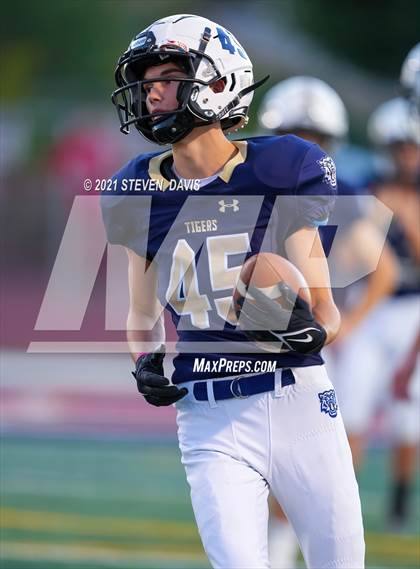 Thumbnail 3 in Williams vs. St. David (AIA 1A Semifinal) photogallery.