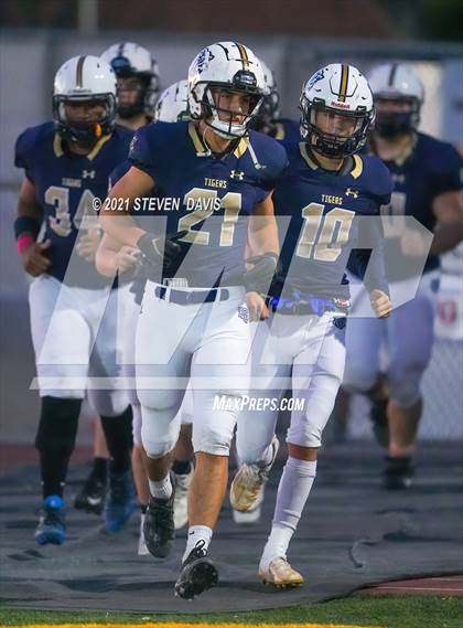 Thumbnail 1 in Williams vs. St. David (AIA 1A Semifinal) photogallery.