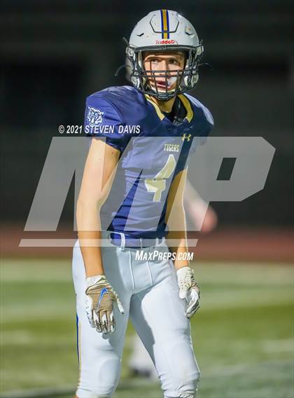Thumbnail 2 in Williams vs. St. David (AIA 1A Semifinal) photogallery.
