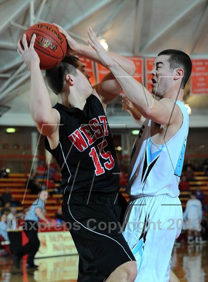Thumbnail 3 in Blue Valley West vs. East (McPherson Invitational) photogallery.