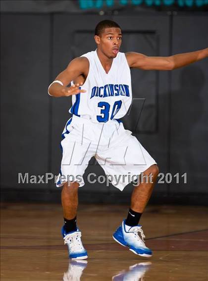 Thumbnail 3 in Dobie vs. Dickinson (McDonald's Texas Invitational) photogallery.