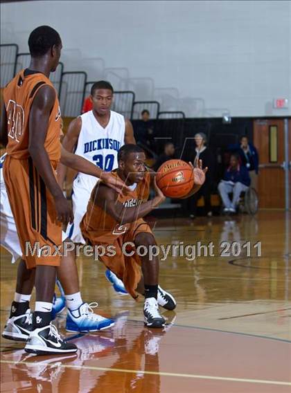 Thumbnail 1 in Dobie vs. Dickinson (McDonald's Texas Invitational) photogallery.