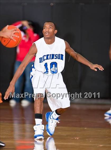Thumbnail 1 in Dobie vs. Dickinson (McDonald's Texas Invitational) photogallery.
