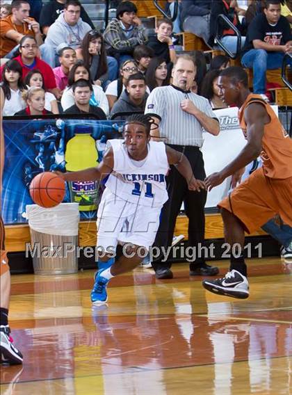 Thumbnail 2 in Dobie vs. Dickinson (McDonald's Texas Invitational) photogallery.