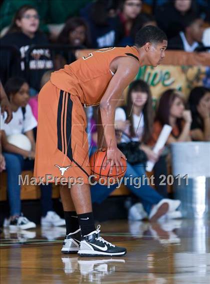 Thumbnail 1 in Dobie vs. Dickinson (McDonald's Texas Invitational) photogallery.