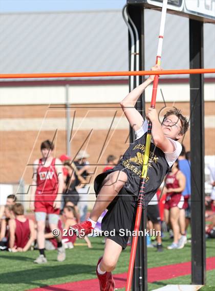 Thumbnail 2 in Cardinal Relays photogallery.