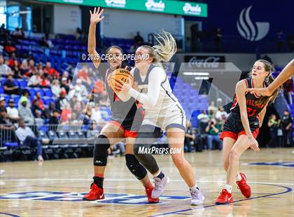 Thumbnail 1 in River Ridge vs. Milton (GHSA 5A Semifinal) photogallery.