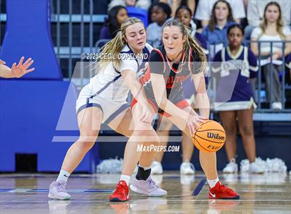 Thumbnail 3 in River Ridge vs. Milton (GHSA 5A Semifinal) photogallery.