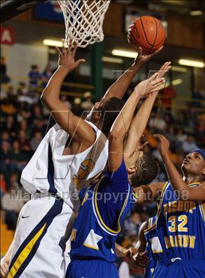 Thumbnail 3 in Niagara Falls vs Bishop Maginn (NYSPHSAA Class AA Final) photogallery.