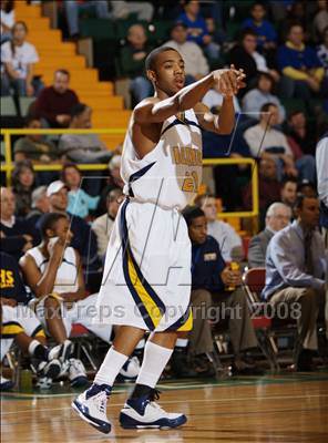 Thumbnail 3 in Niagara Falls vs Bishop Maginn (NYSPHSAA Class AA Final) photogallery.