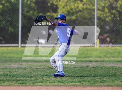 Thumbnail 1 in La Habra @ Canyon photogallery.