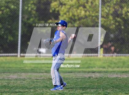 Thumbnail 1 in La Habra @ Canyon photogallery.