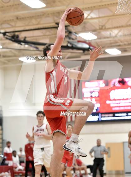 Thumbnail 2 in Mater Dei @ Orange Lutheran photogallery.
