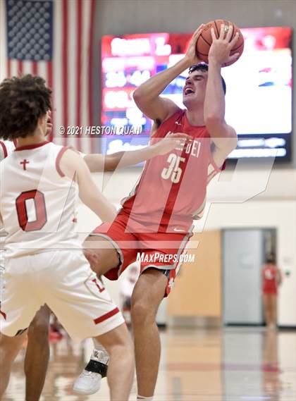 Thumbnail 1 in Mater Dei @ Orange Lutheran photogallery.