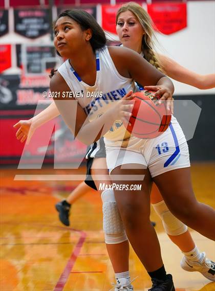 Thumbnail 1 in Apache Junction vs. Westview (Lady Blackhawks Invitational) photogallery.