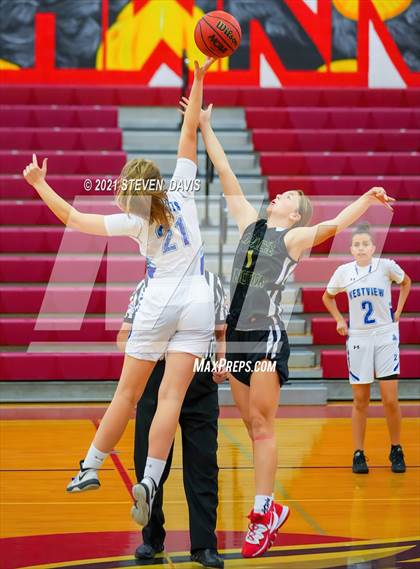 Thumbnail 3 in Apache Junction vs. Westview (Lady Blackhawks Invitational) photogallery.
