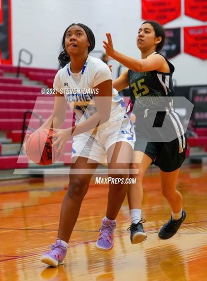 Thumbnail 3 in Apache Junction vs. Westview (Lady Blackhawks Invitational) photogallery.