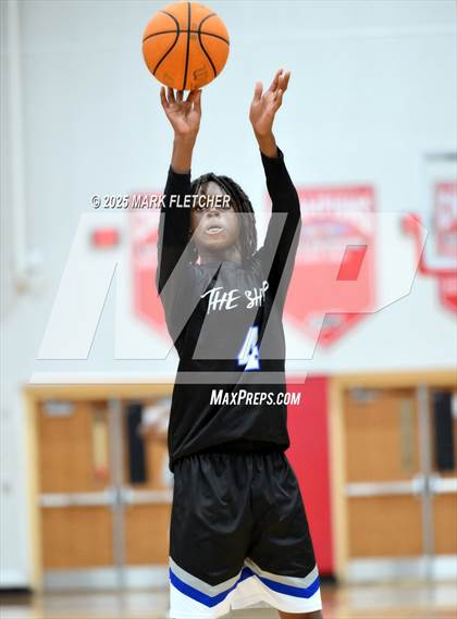 Thumbnail 2 in Deltona vs Matanzas (New Smyrna Beach MLK Shootout) photogallery.