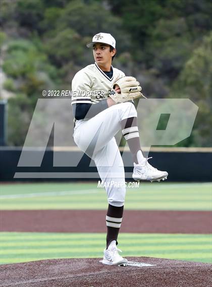 Thumbnail 2 in Chaminade vs St. Francis photogallery.