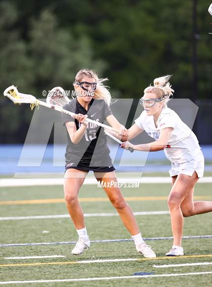 Thumbnail 2 in St. Ignatius College Preparatory vs. Sacred Heart Prep (CIFCCS D1 Championship) photogallery.