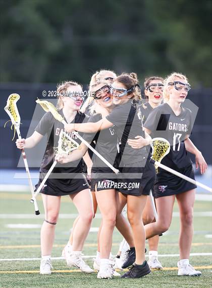 Thumbnail 3 in St. Ignatius College Preparatory vs. Sacred Heart Prep (CIFCCS D1 Championship) photogallery.