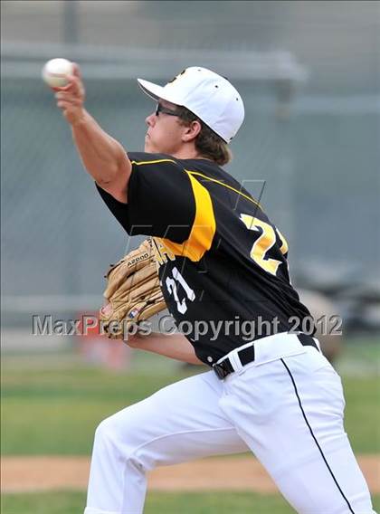 Thumbnail 3 in Alemany vs. Galena (Hard 9 National Classic) photogallery.