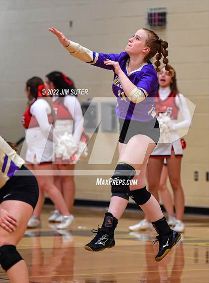 Thumbnail 1 in Burton vs Holland (UIL 2A Region 4 BI-District Playoff) photogallery.