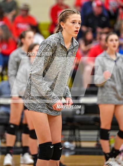 Thumbnail 1 in Burton vs Holland (UIL 2A Region 4 BI-District Playoff) photogallery.