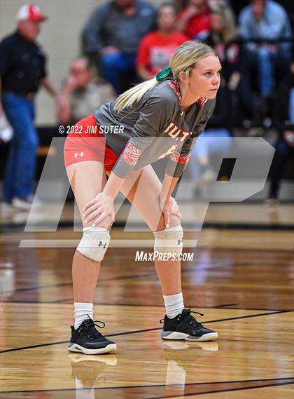 Thumbnail 2 in Burton vs Holland (UIL 2A Region 4 BI-District Playoff) photogallery.