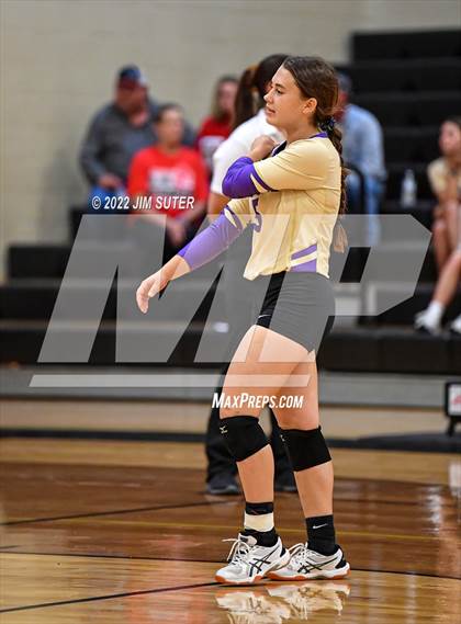 Thumbnail 2 in Burton vs Holland (UIL 2A Region 4 BI-District Playoff) photogallery.