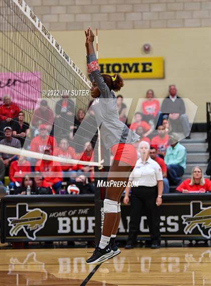 Thumbnail 2 in Burton vs Holland (UIL 2A Region 4 BI-District Playoff) photogallery.