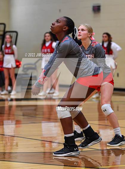 Thumbnail 1 in Burton vs Holland (UIL 2A Region 4 BI-District Playoff) photogallery.