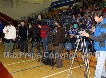 Thumbnail 1 in National Player of the Year ceremony (Dano Graves) photogallery.