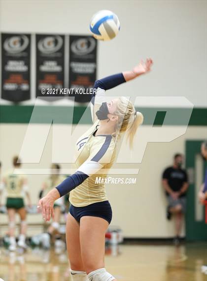 Thumbnail 3 in Marian vs. Stoney Creek (Notre Dame Prep) photogallery.